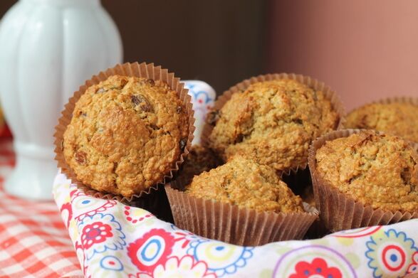 Muffins à l'avoine et aux amandes - un dessert parfumé pour ceux qui veulent perdre du poids avec un régime méditerranéen